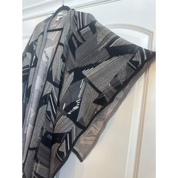 Chico’s One size Black and Metallic gold Mix Pattern Shawl Wrap Drape - Picture 5 of 8